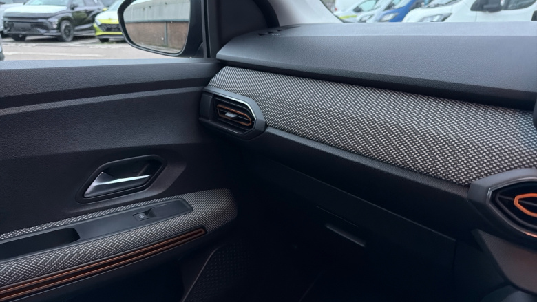 Dacia Sandero Stepway 1.0 TCe Comfort 5dr CVT Petrol Hatchback